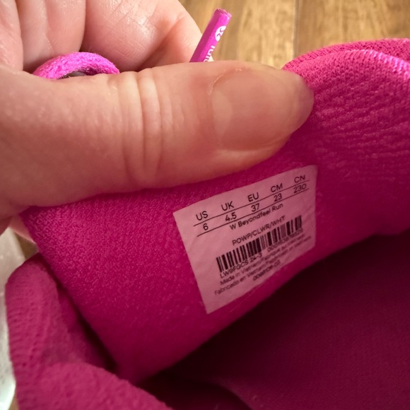 Lululemon beyondfeel running shoes in pow pink - Picture 4 of 5